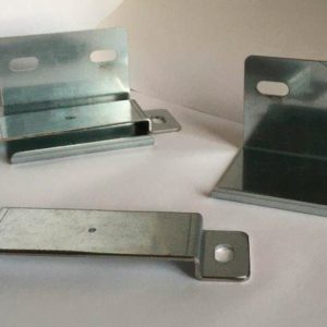 Haubenbefestigungskit für Trapez und Kastenwandhauben